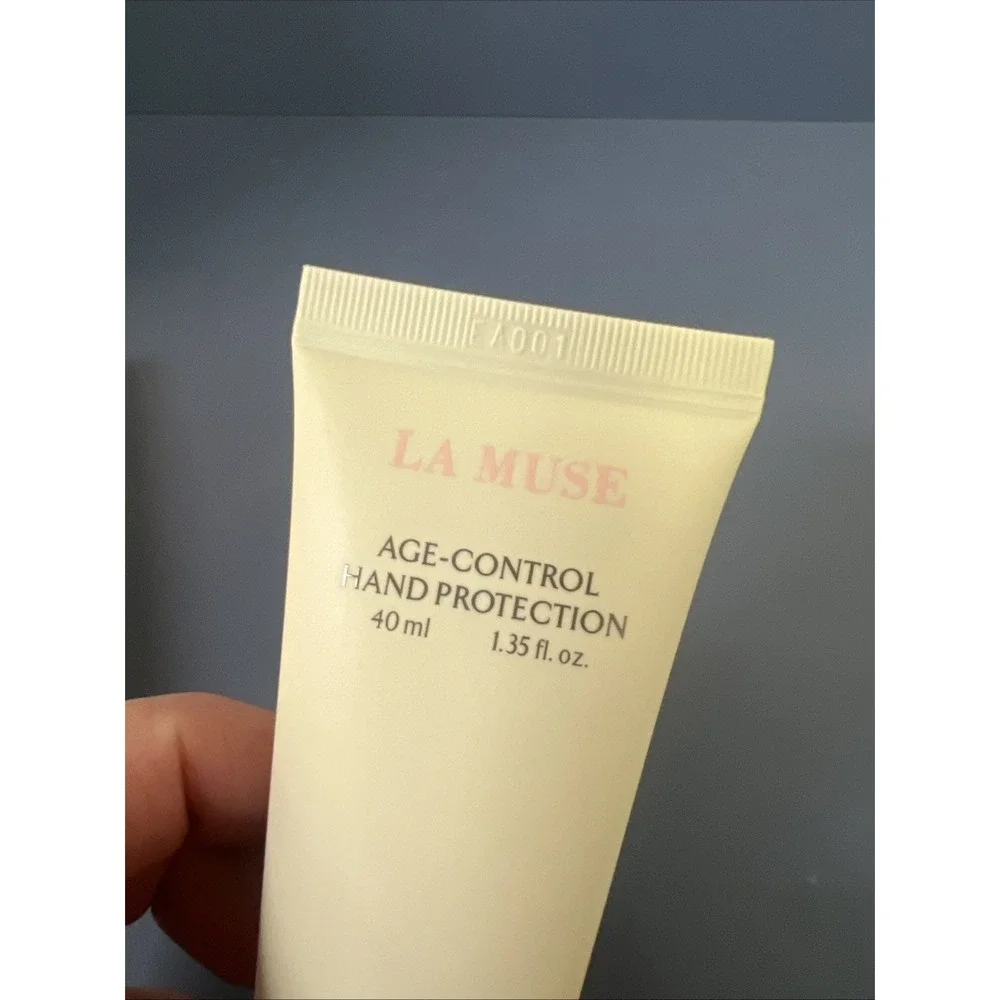 LA MISE REVERIE Age Control Hand Protection 40ml/1.35 fl oz‎ NEW SEALED IN BOX